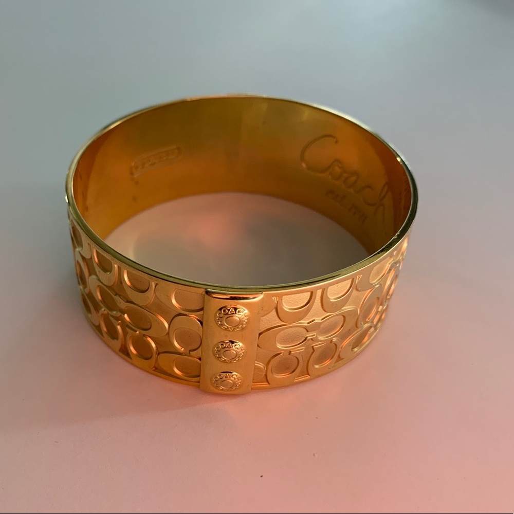 - Coach thick gold bangle bracelet - Picture 4 of 6